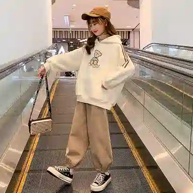 迷乐童堡 童装 连帽印花宽松卫衣 女童 米白色