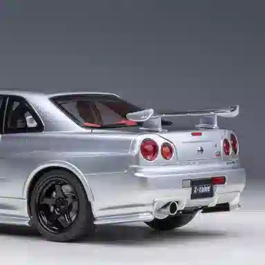 AUTOart Nissan Skyline GT-R (R34) Z-tuneGTR R34