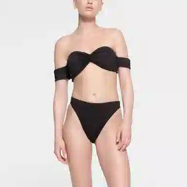 SKIMS SIGNATURE SWIM OFF THE SHOULDER BIKINI TOP ONYX