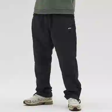 UNDEFEATED FW23 Logo