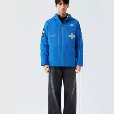 Supreme x The North Face SS22