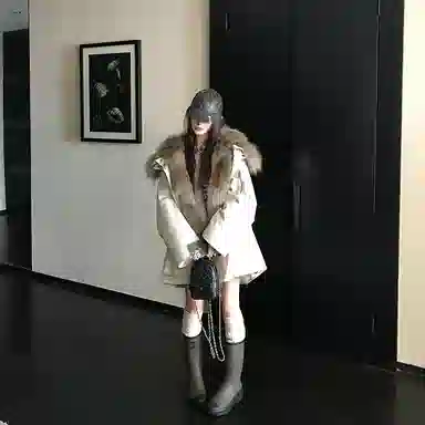 Coco Limited Dual-Color Fur Collar Parka