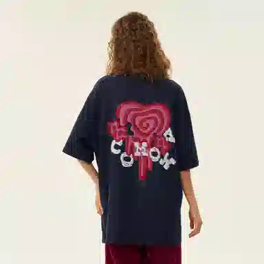 COMOWA Vintage Embroidered Heart Logo T-Shirt