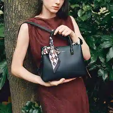 红蜻蜓 纯色都市简约 牛剖层革 手提包 女款 多色