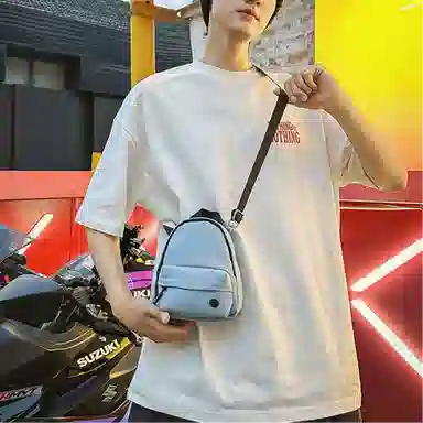 醇龙 时尚精致运动百搭轻便纯色洋气简约清新日常通勤 皮膜拼尼龙 斜挎包单肩包 男女同款情侣款 多色