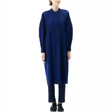 PLEATS PLEASE ISSEY MIYAKE
