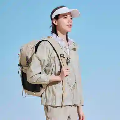 探路者 纯色轻薄透气户外运动连帽防晒服 女款 冷木灰