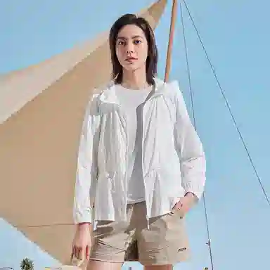 探路者 纯色轻薄透气户外运动连帽防晒服 女款 白色