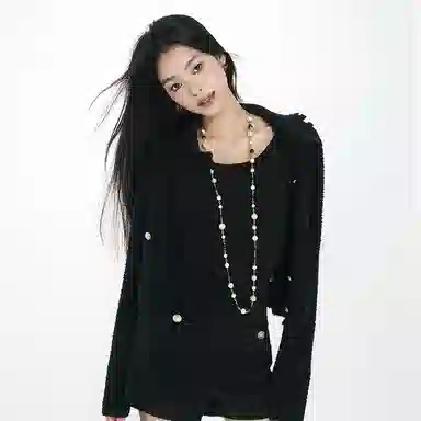 美洋 肌理金扣软糯短款小香夹克 女款