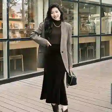美洋 纯色复古鸢尾半身休闲长裙 女款 棕色