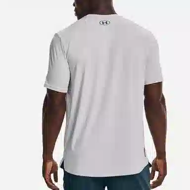 Under Armour Rush Energy logoT