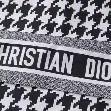 DIOR FW22 Houndstooth Zip Coat Black