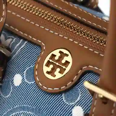 TORY BURCH T Monogram