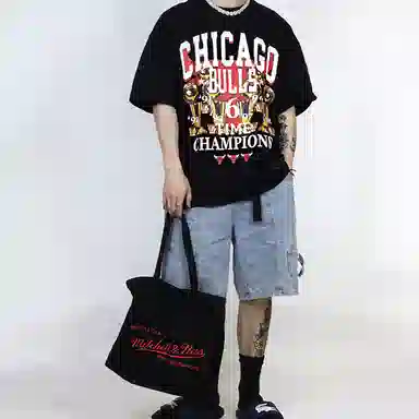 Mitchell Ness NBA Logo T