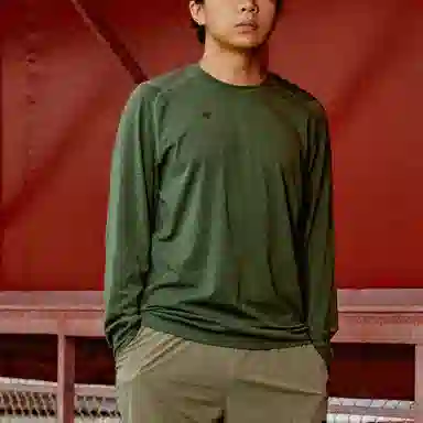 UNDEFEATED FW24 SPORT LINE T