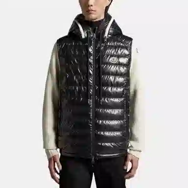 Moncler SS23 Logo