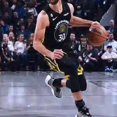 Nike NBA Warriors Curry 30 Black Gold