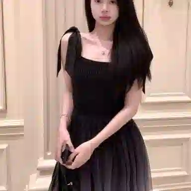 哒头下雨不愁 高级感收腰显瘦褶皱系带长裙无袖连衣裙 女款