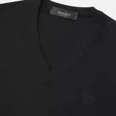 VERSACE V