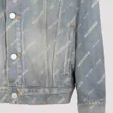 Balenciaga FW22 Logo