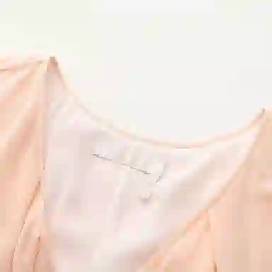 Chloe V