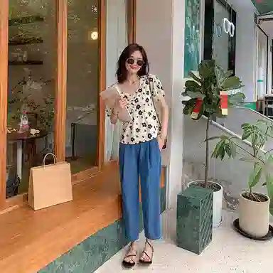 花栗鼠小姐 纯色休闲高腰牛仔裤 女款