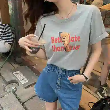 花栗鼠小姐 纯色高腰直筒牛仔短裤 女款