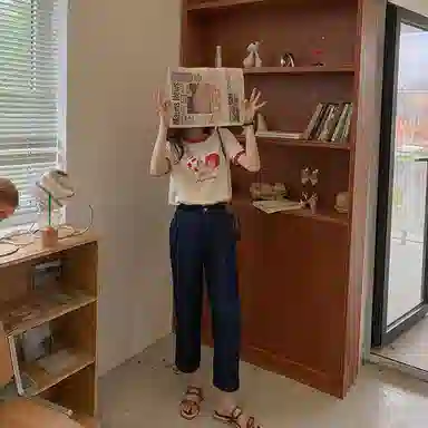 花栗鼠小姐 纯色休闲高腰牛仔裤 女款