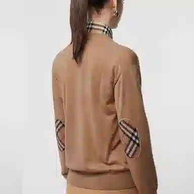 Burberry FW23 V