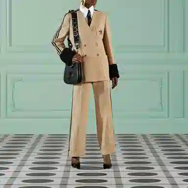 GUCCI x adidas LogoV