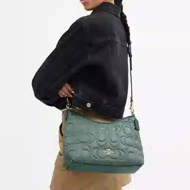 COACH LAUREL 31