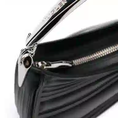 Mugler