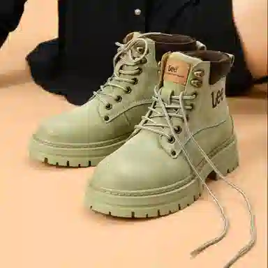 Lee