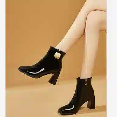 DAPHNE PU 7.5cm
