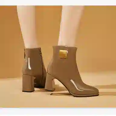 DAPHNE PU 7.5cm