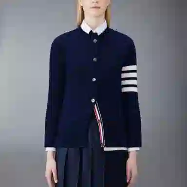 THOM BROWNE V