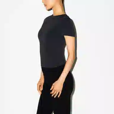 SKIMS Soft Smoothing Padded T-Shirt