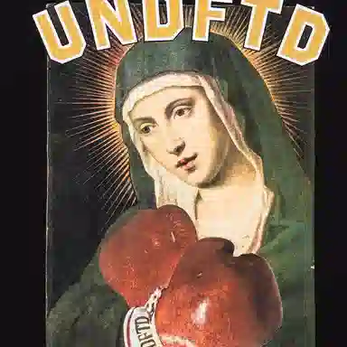 UNDEFEATED SS25 Logo T-Shirt