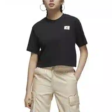 Jordan EssentialsBoxy LogoT