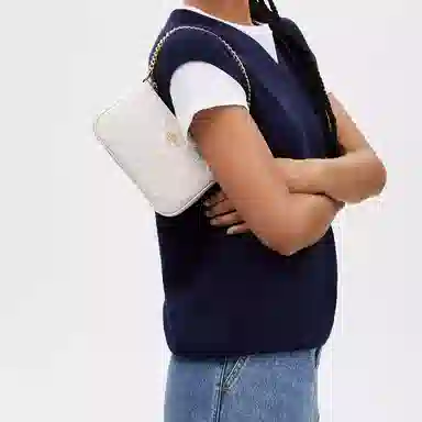 COACH Nolita 19 White