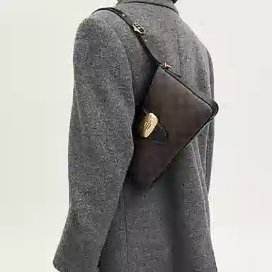 COACH Eliza Shoulder Bag 25