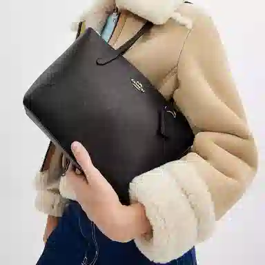 COACH Fiona 24 Black