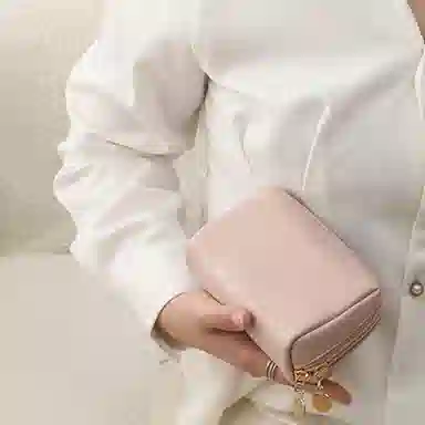 乐活旅行 手拿化妆包 多规格分区有序收纳 皮革防水耐脏 女款 多色