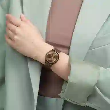 SWATCH 30 34mm SO28Z701