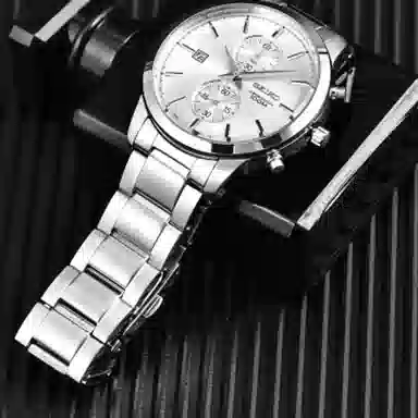 Seiko Chronograph 42.5mm White Dial
