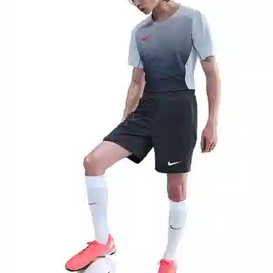 Nike Dri-Fit SS25 Strike logo