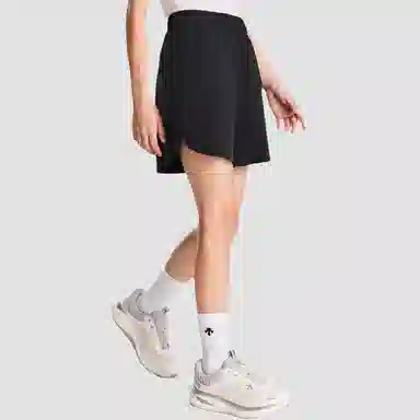 DESCENTE TRAINING logo