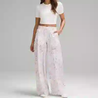 lululemon Swift Mid-Rise Wide-Leg Pant
