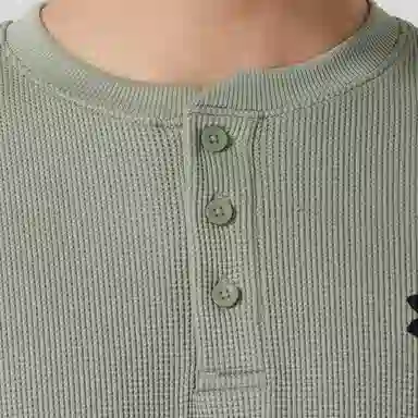 Under Armour T