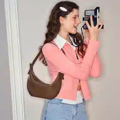 MUVA Moon Crescent Bag